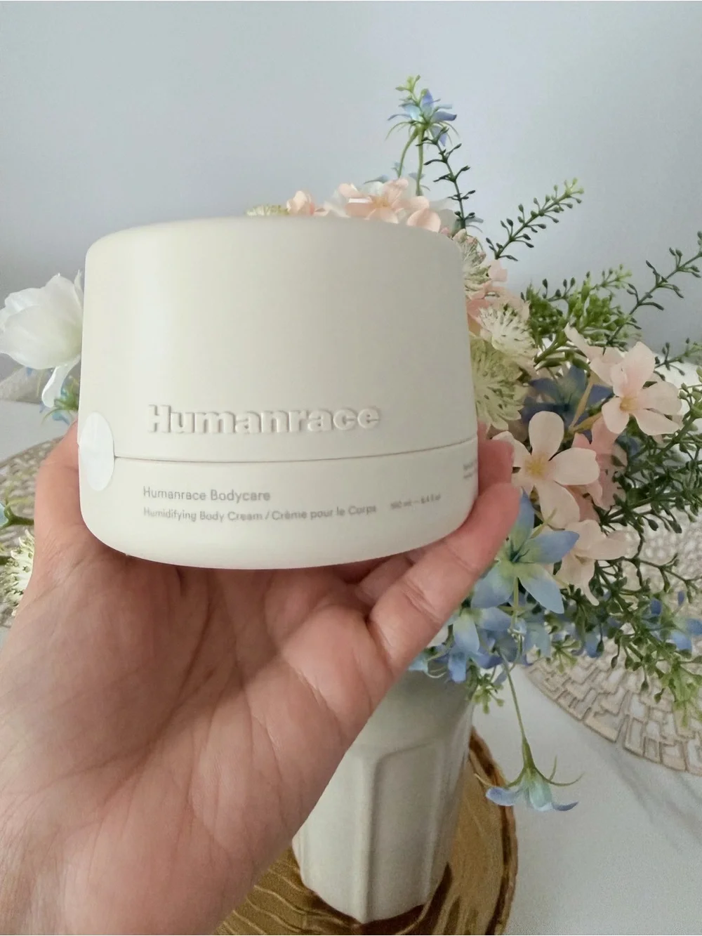 Humanrace humidifying body
